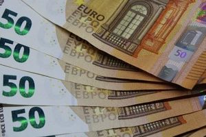 助孕友好体位指南:科学备孕的“加分技巧”