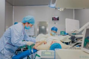 年长女性进行试管婴儿是否可行?