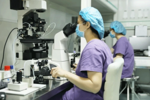 一深一浅的验孕棒结果算是阳性吗?其准确度有多高?